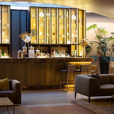 Sheraton Lake Como Hotel-3
